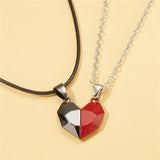 Collar de corazón magnético